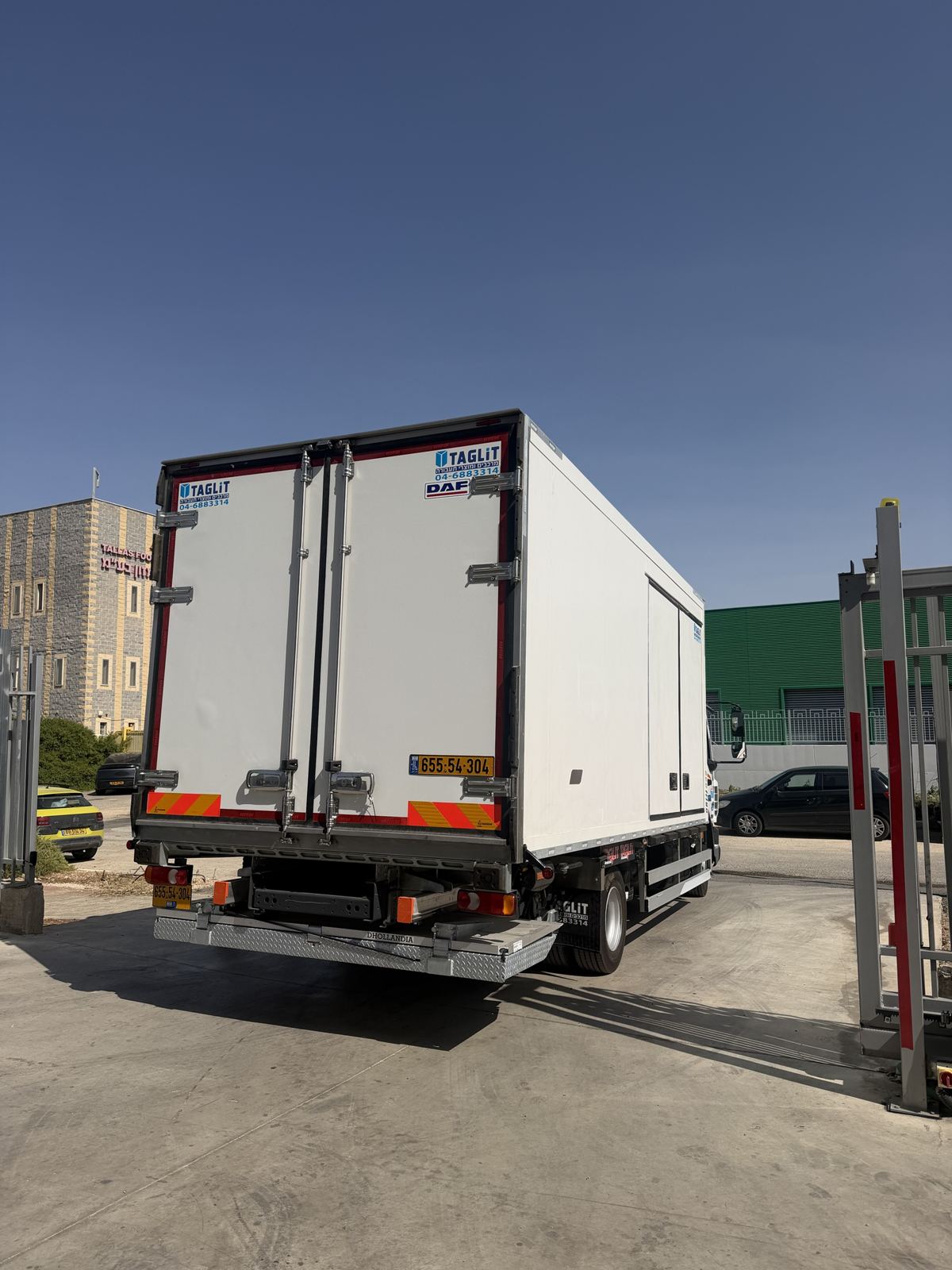 Rear doors of a refrigerated body